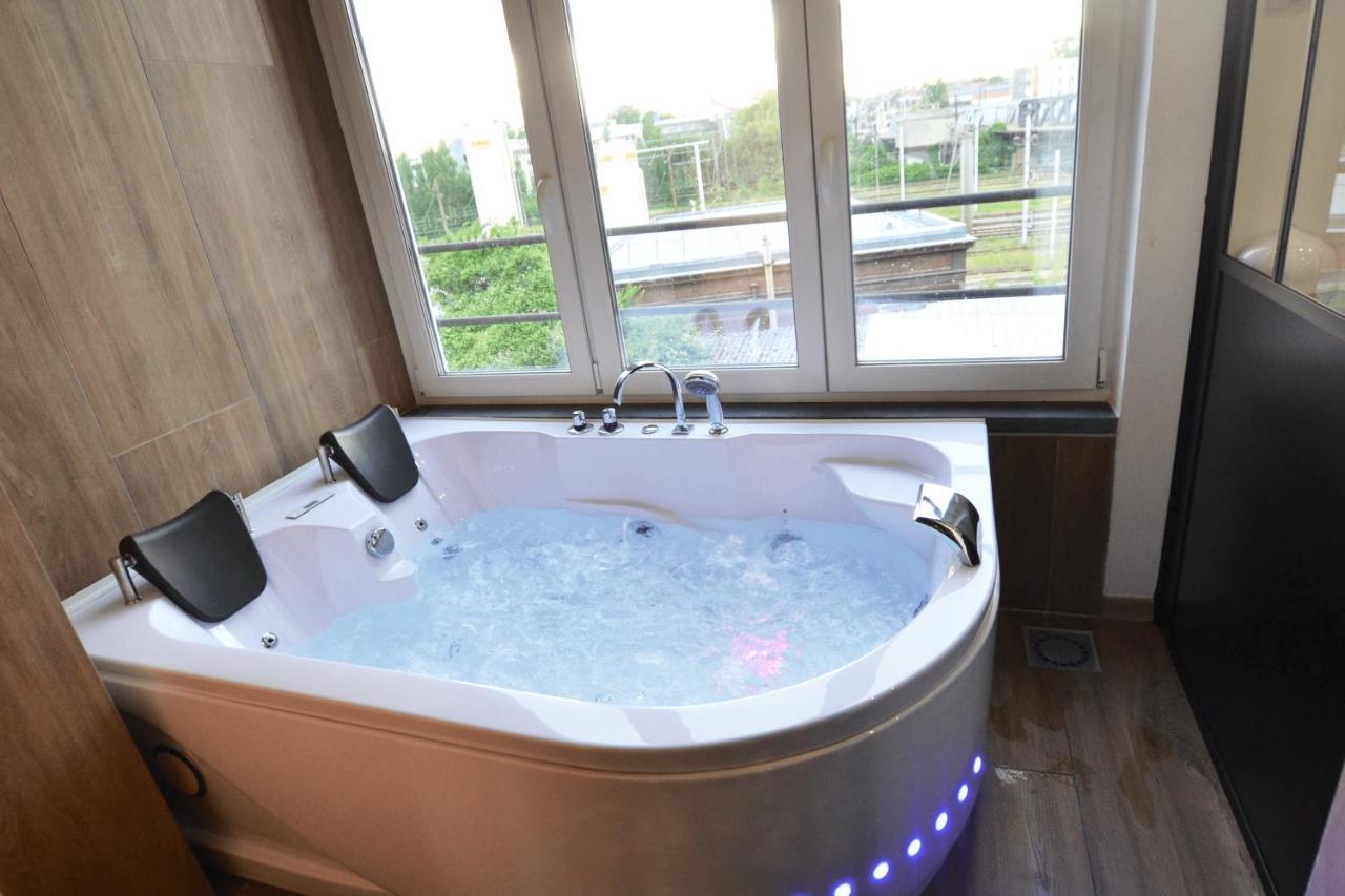 Capsule Wellness - Sauna - Balneo - Machine De Sport Privatif - Ps5 - 2 Valenciennes