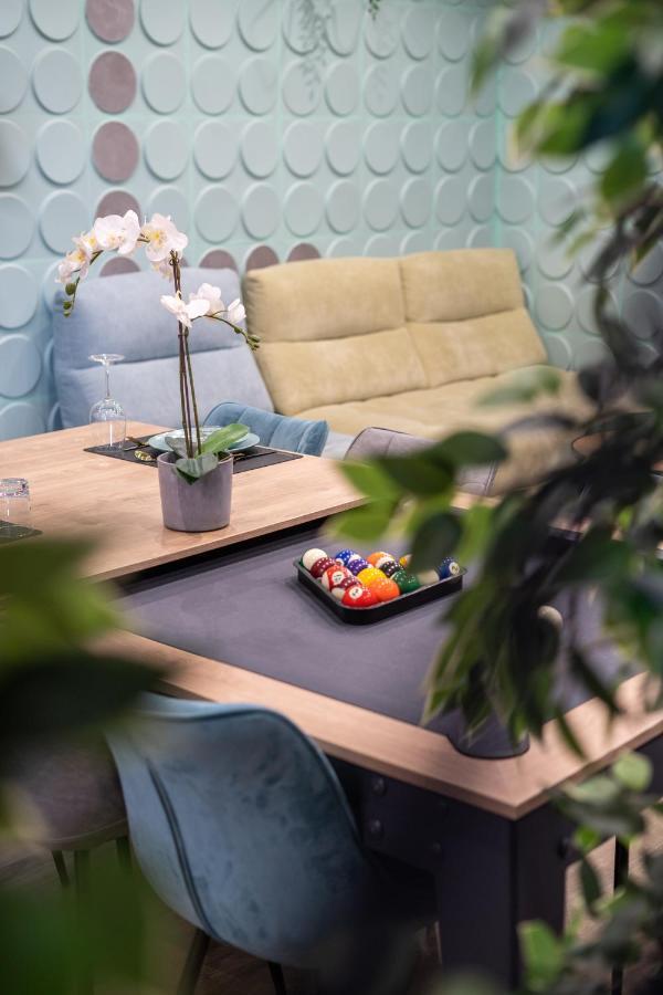 Capsule Wellness - Sauna - Balneo - Machine De Sport Privatif - Ps5 - 2 Apartment Valenciennes