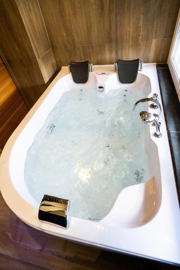 Apartment Capsule Wellness - Sauna - Balneo - Machine De Sport Privatif - Ps5 - 2 Valenciennes