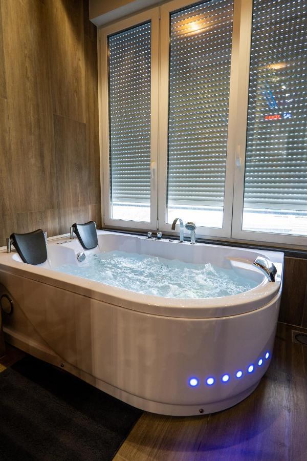 Capsule Wellness - Sauna - Balneo - Machine De Sport Privatif - Ps5 - 2
