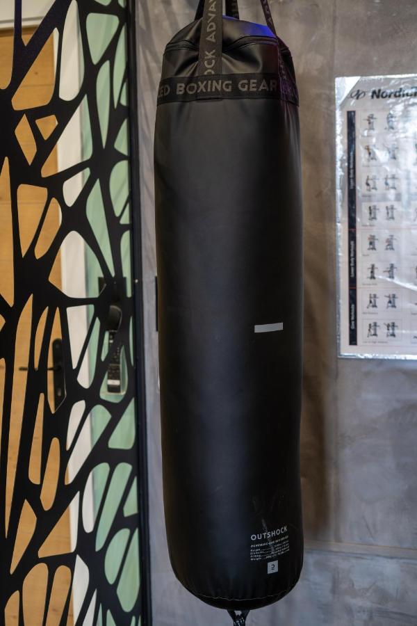 Capsule Wellness - Sauna - Balneo - Machine De Sport Privatif - Ps5 - 2 *